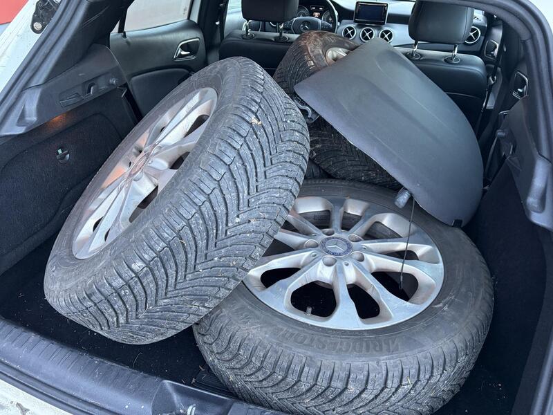 Mercedes-Benz GLA vaihtoauto