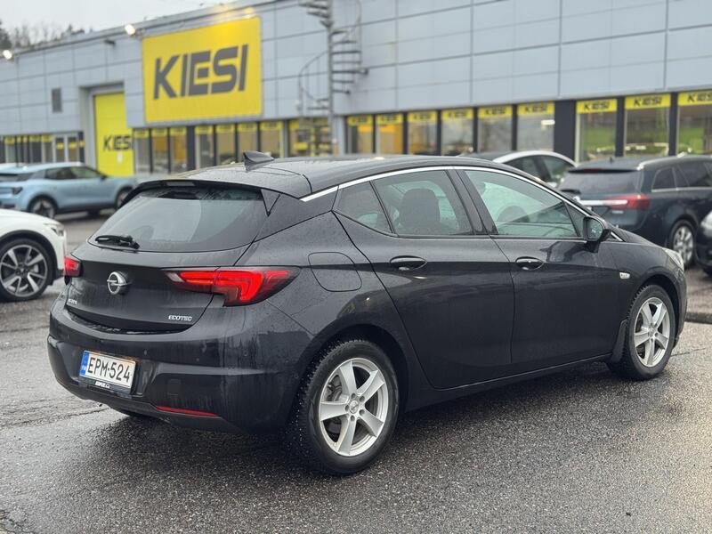 Opel Astra vaihtoauto