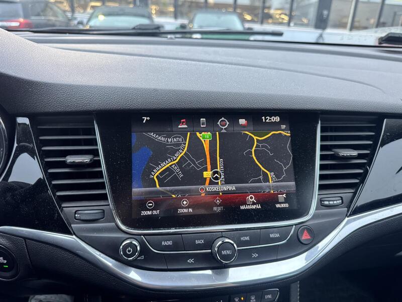 Opel Astra vaihtoauto