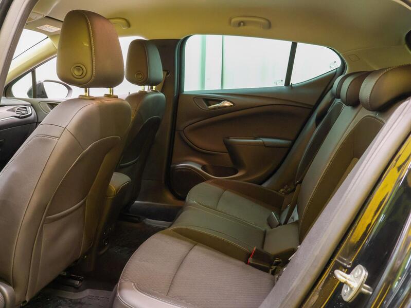 Opel Astra vaihtoauto