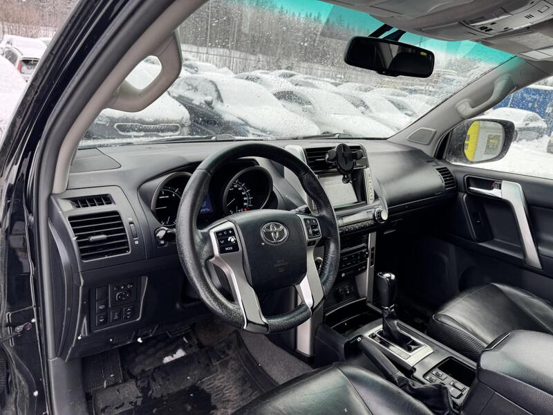 Toyota Land Cruiser vaihtoauto