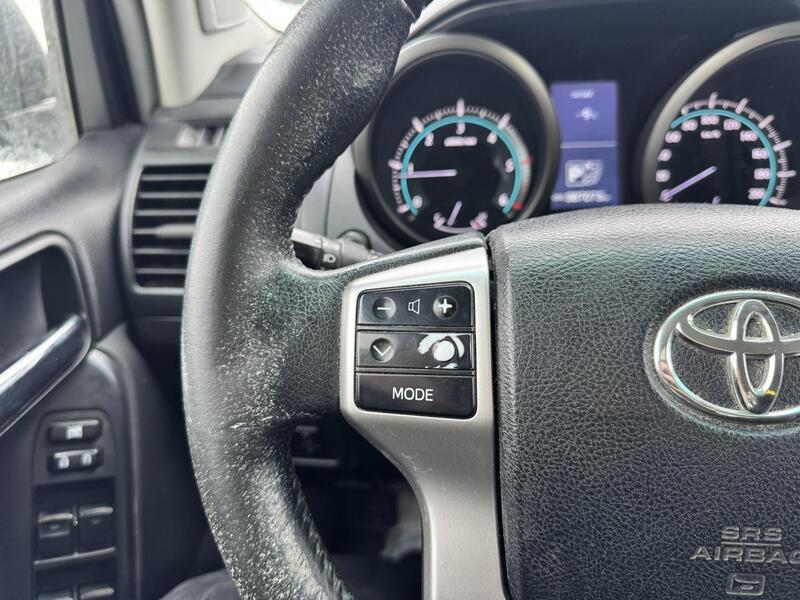 Toyota Land Cruiser vaihtoauto