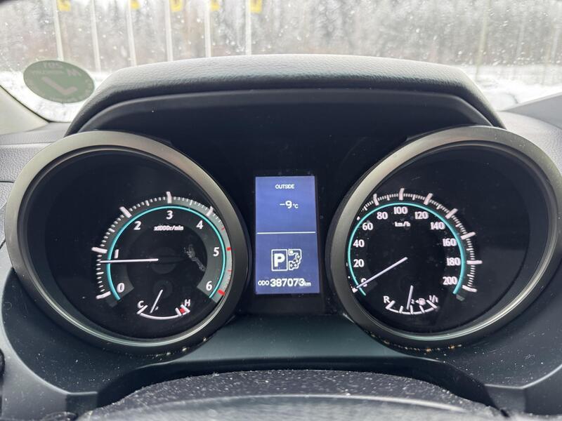 Toyota Land Cruiser vaihtoauto