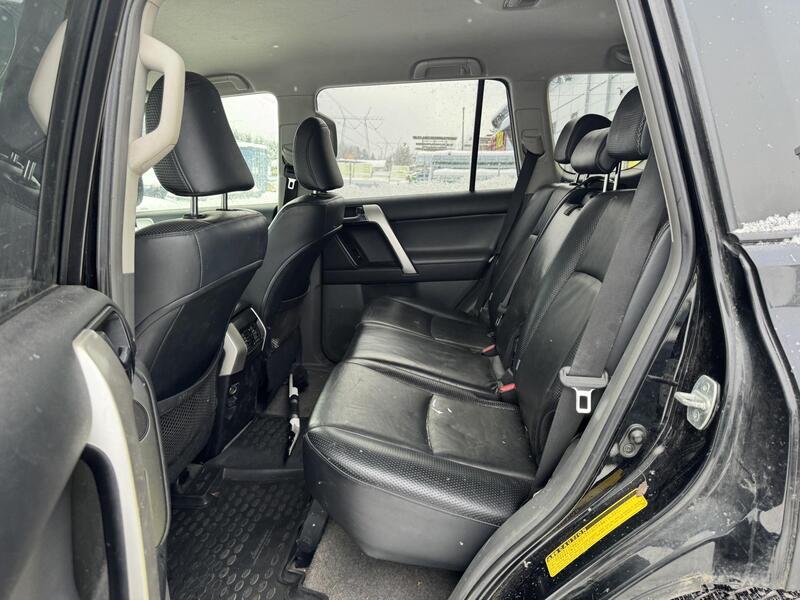 Toyota Land Cruiser vaihtoauto