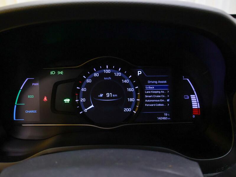 Hyundai IONIQ electric vaihtoauto