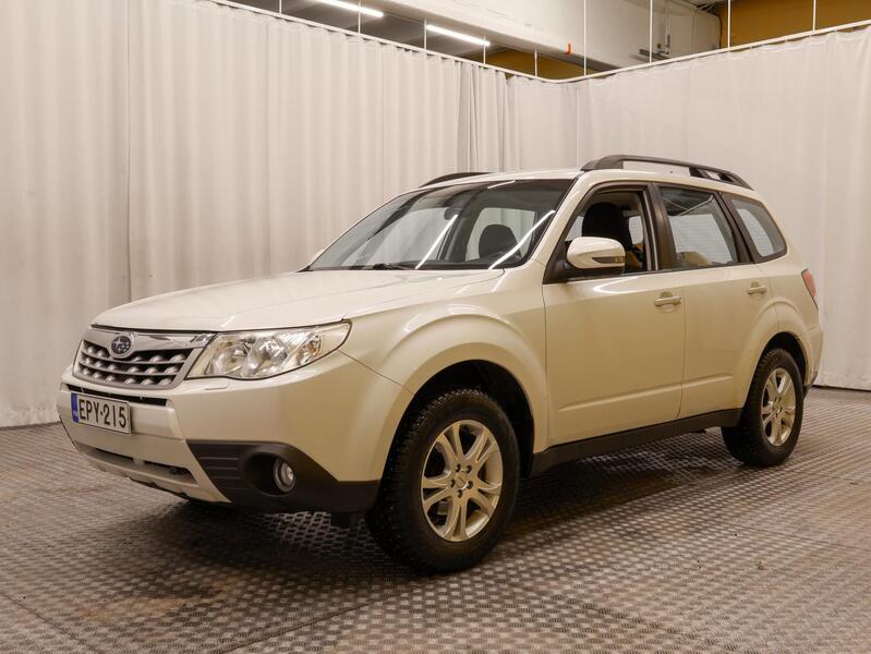 Subaru Forester vaihtoauto