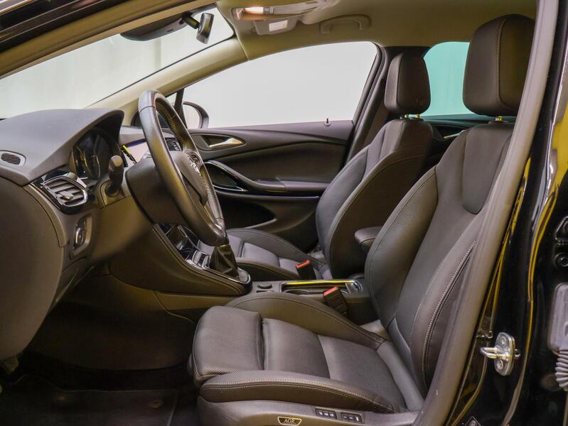 Opel Astra vaihtoauto