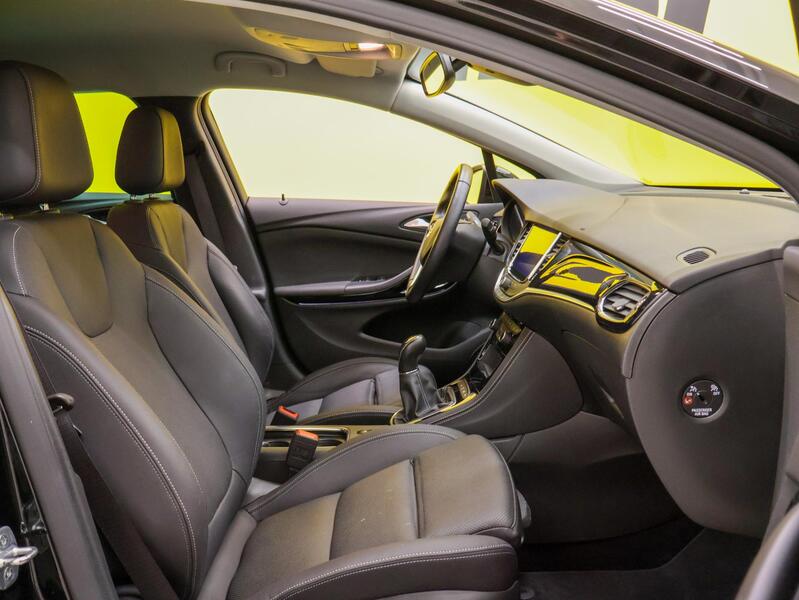 Opel Astra vaihtoauto