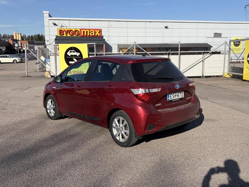 Toyota Yaris vaihtoauto