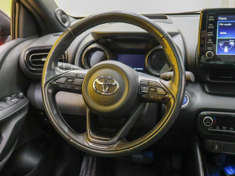 Toyota Yaris vaihtoauto