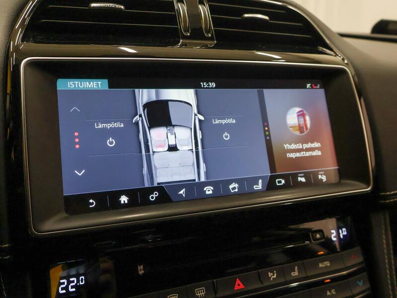 Jaguar F-PACE vaihtoauto