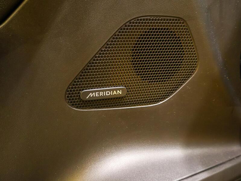 Jaguar F-PACE vaihtoauto