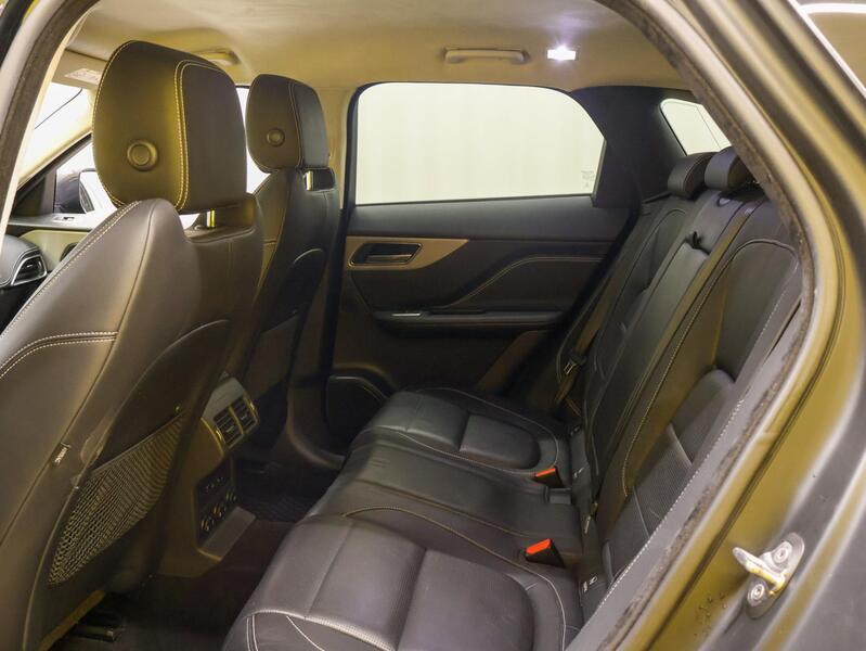 Jaguar F-PACE vaihtoauto