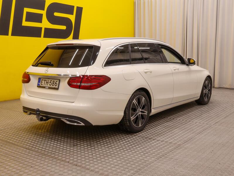 Mercedes-Benz C vaihtoauto