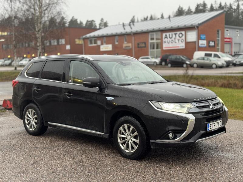 Mitsubishi Outlander PHEV vaihtoauto