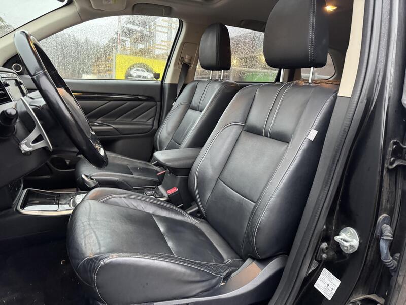 Mitsubishi Outlander PHEV vaihtoauto