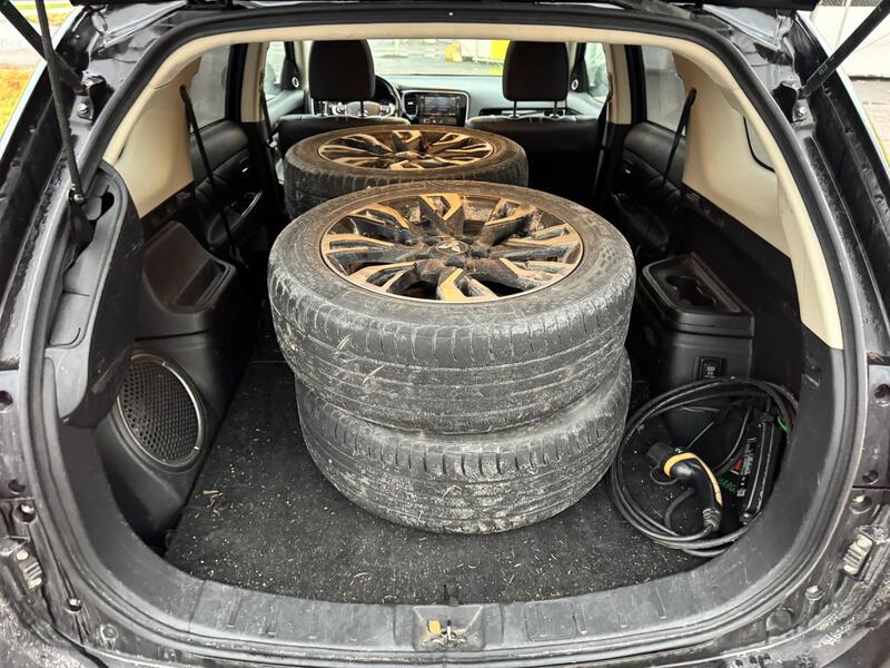 Mitsubishi Outlander PHEV vaihtoauto