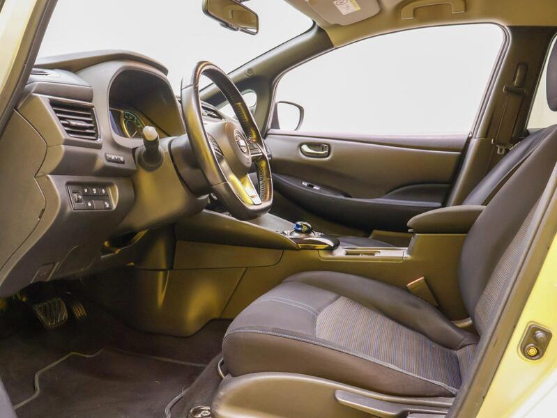 Nissan Leaf vaihtoauto