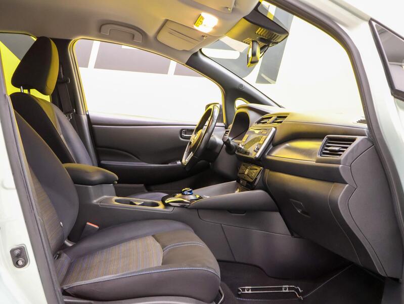 Nissan Leaf vaihtoauto