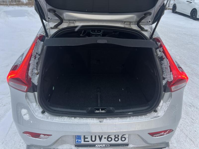 Volvo V40 vaihtoauto