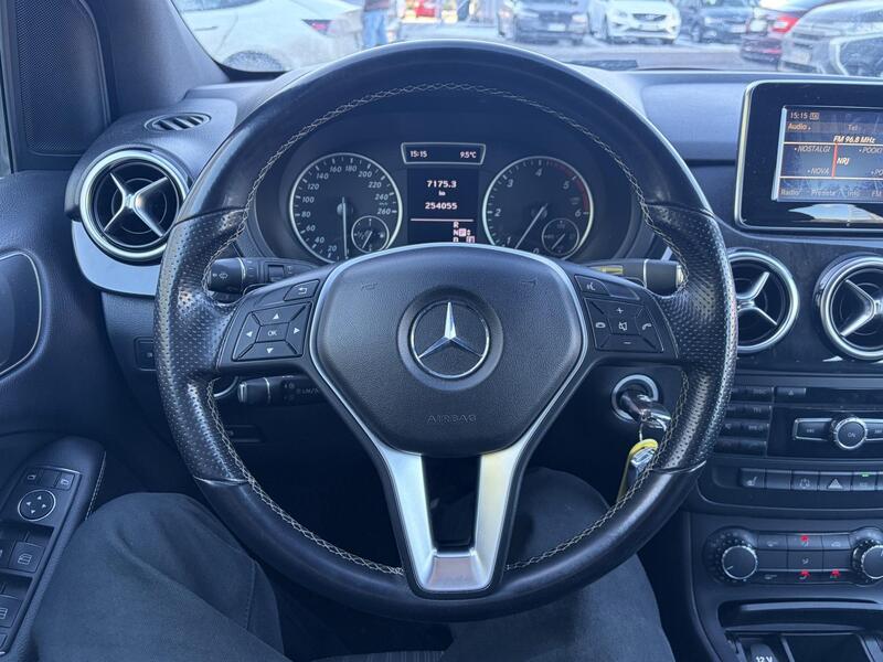 Mercedes-Benz B vaihtoauto