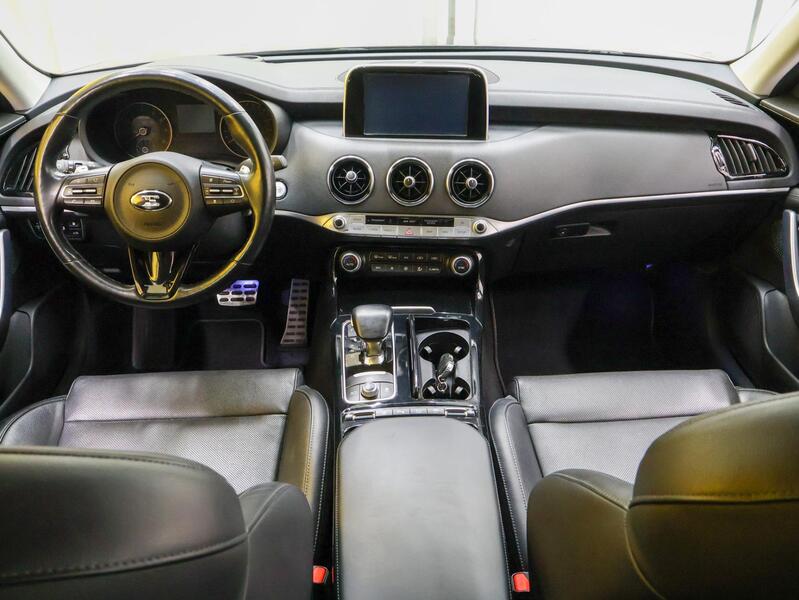 Kia Stinger vaihtoauto