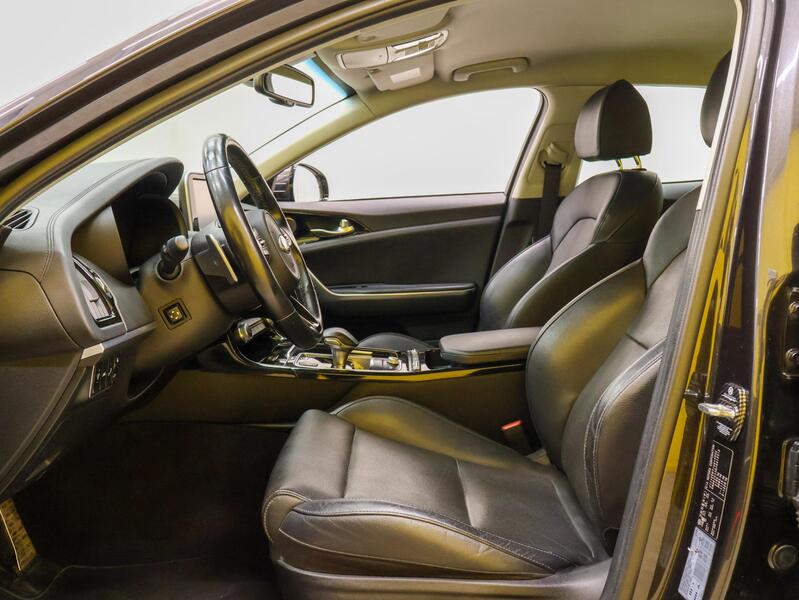 Kia Stinger vaihtoauto