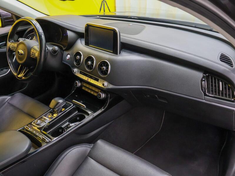 Kia Stinger vaihtoauto