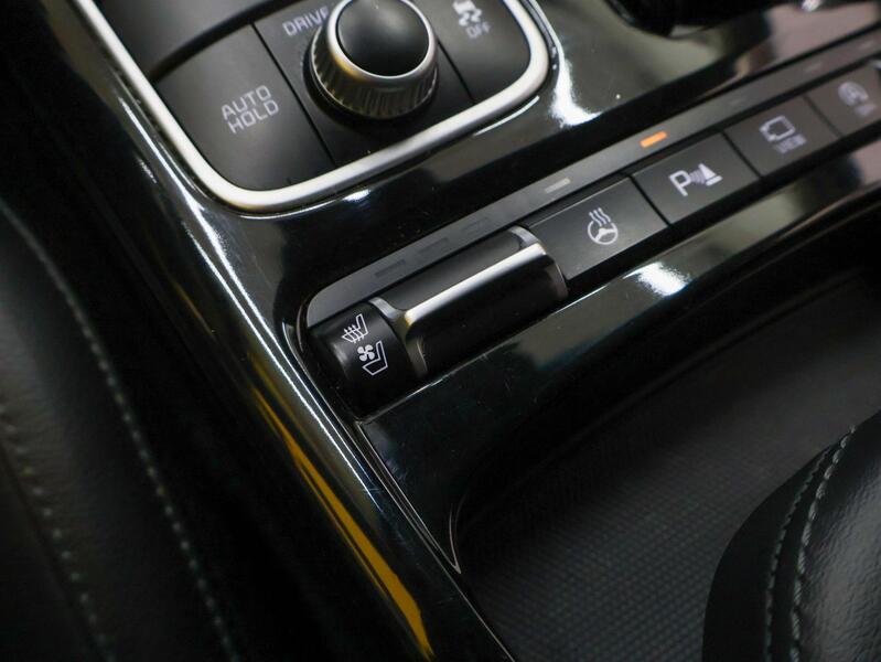 Kia Stinger vaihtoauto