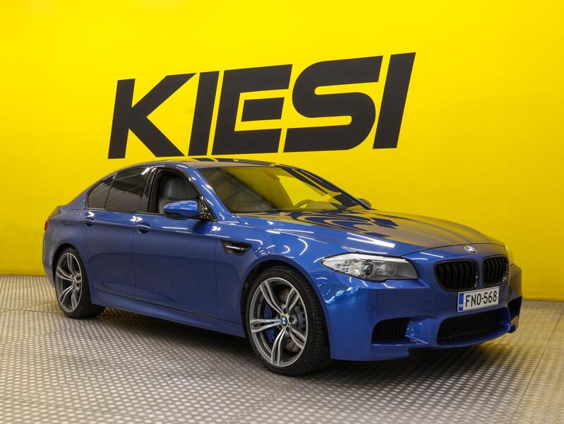 BMW M5 vaihtoauto