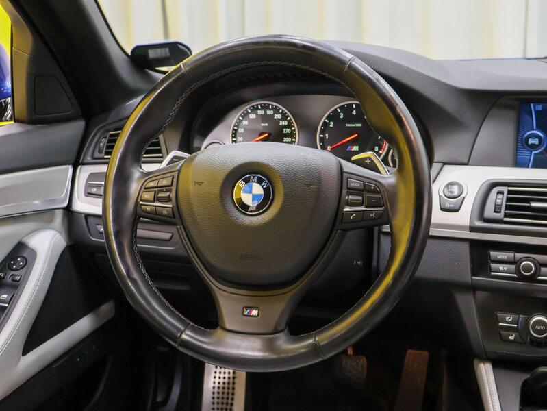 BMW M5 vaihtoauto