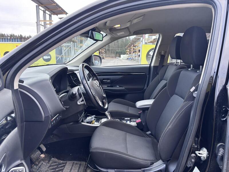 Mitsubishi Outlander PHEV vaihtoauto