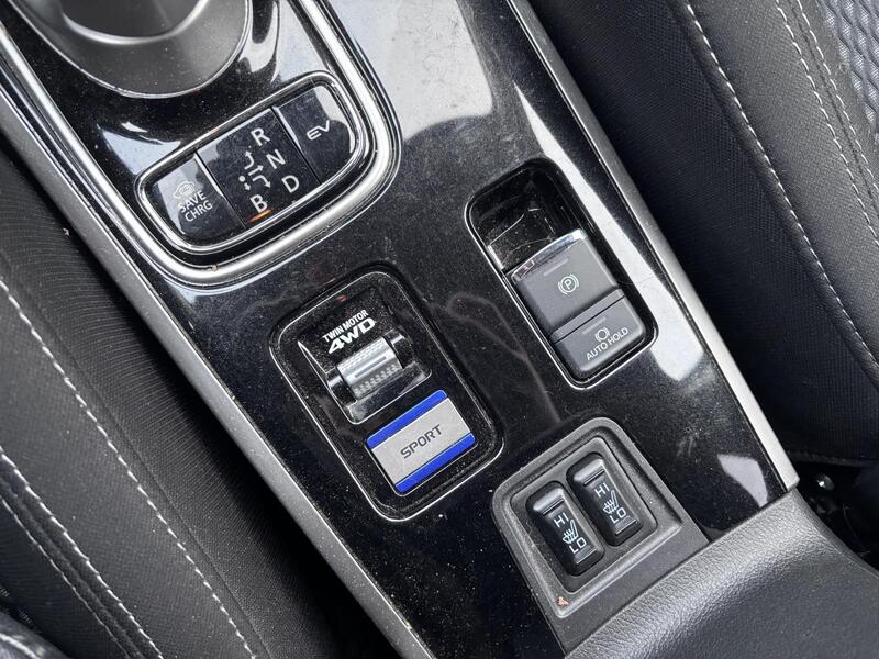 Mitsubishi Outlander PHEV vaihtoauto