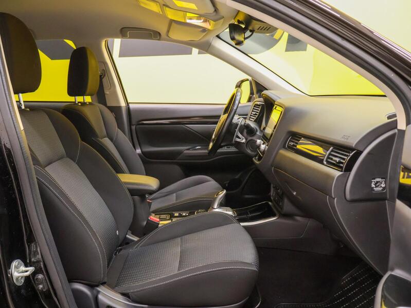 Mitsubishi Outlander PHEV vaihtoauto
