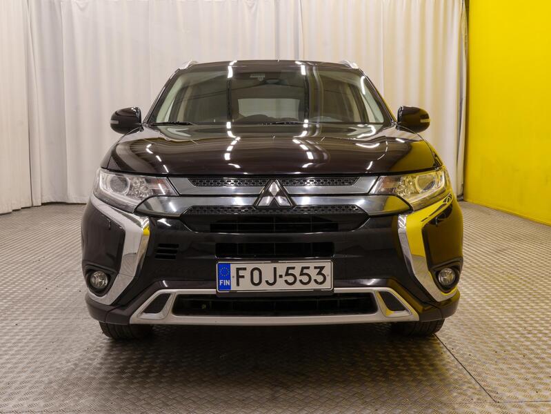 Mitsubishi Outlander PHEV vaihtoauto