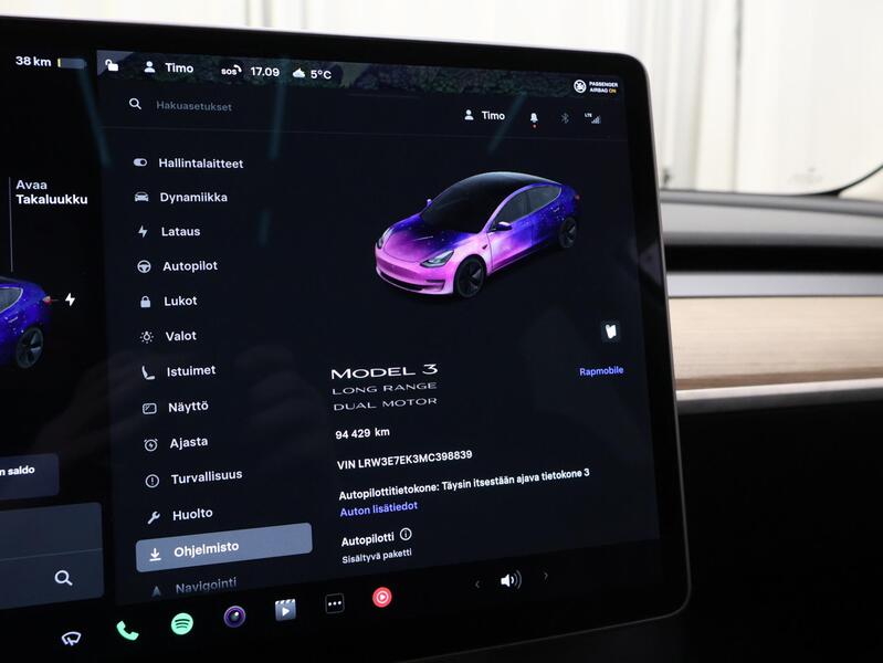 Tesla Model 3 vaihtoauto