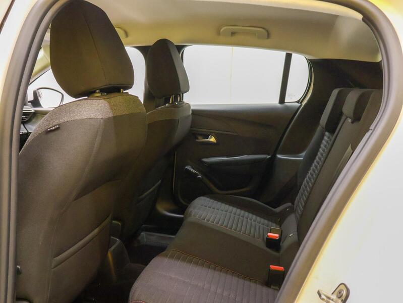 Peugeot 208 vaihtoauto