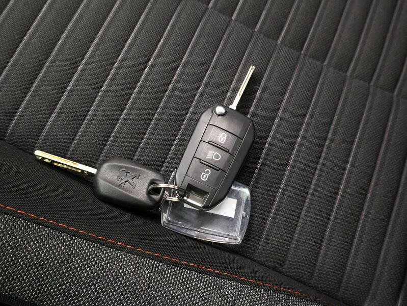 Peugeot 208 vaihtoauto