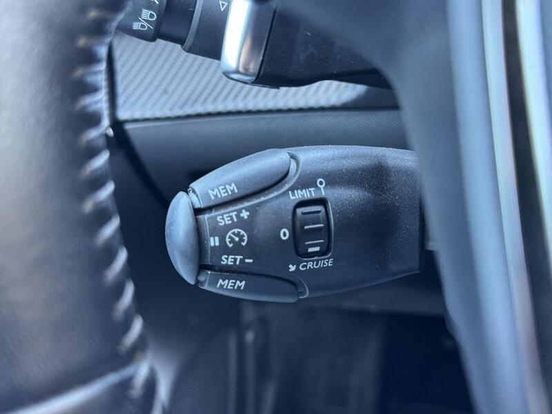 Peugeot 208 vaihtoauto