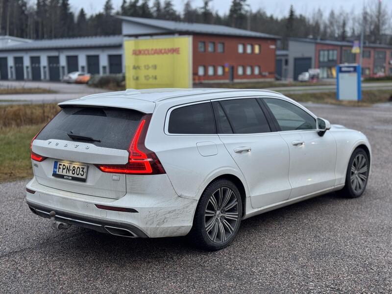 Volvo V60 vaihtoauto