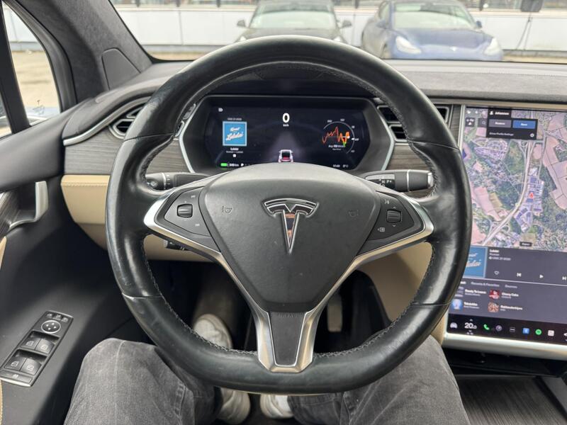 Tesla Model X vaihtoauto
