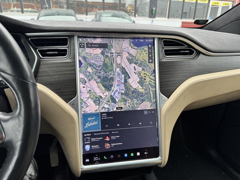 Tesla Model X vaihtoauto
