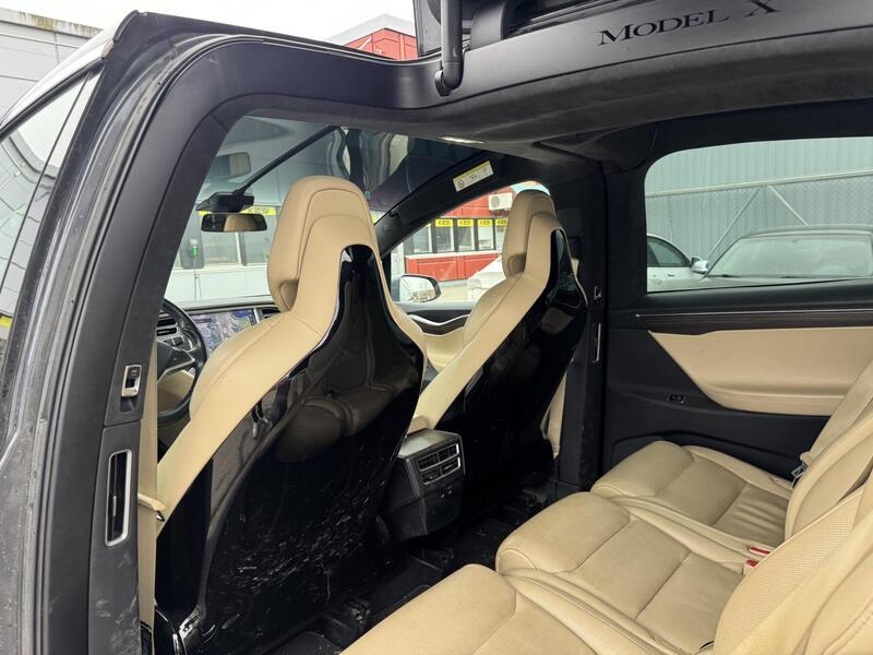 Tesla Model X vaihtoauto