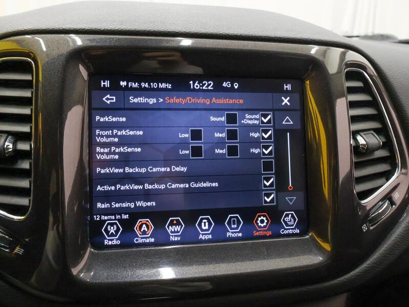 Jeep Compass vaihtoauto