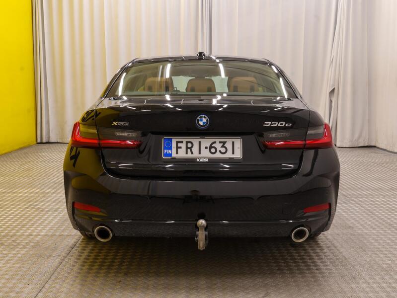 BMW 330 vaihtoauto