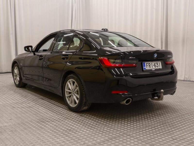 BMW 330 vaihtoauto