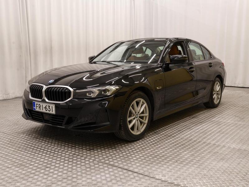 BMW 330 vaihtoauto