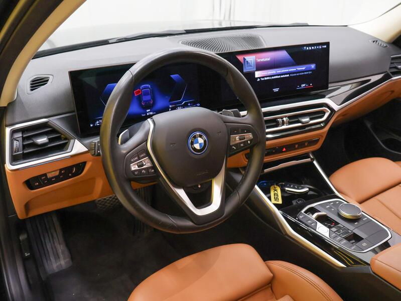 BMW 330 vaihtoauto