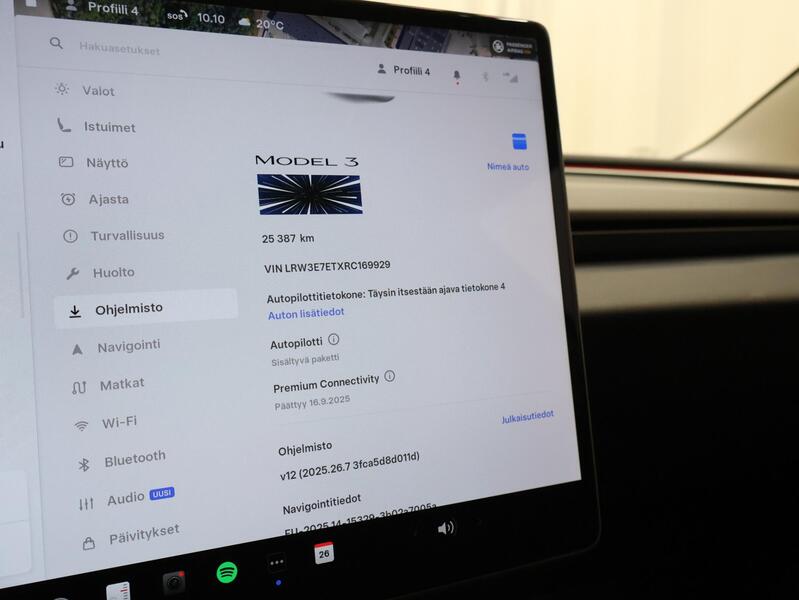 Tesla Model 3 vaihtoauto
