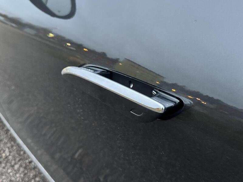 Mercedes-Benz EQS vaihtoauto